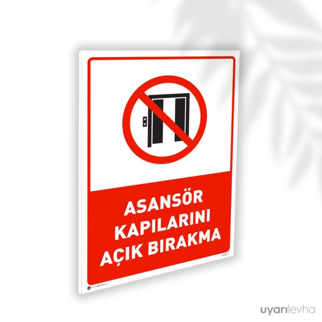Asansör Kapılarını Açık Bırakma