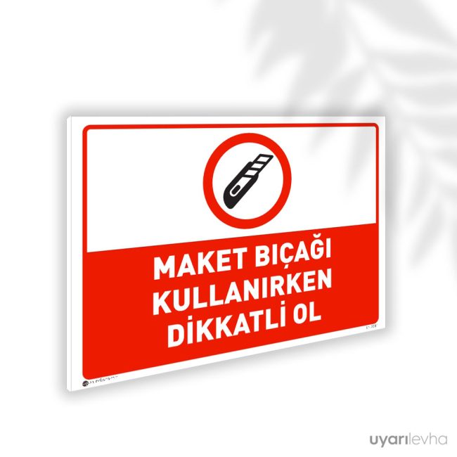Maket Bıçağı Kullanırken Dikkatli Ol