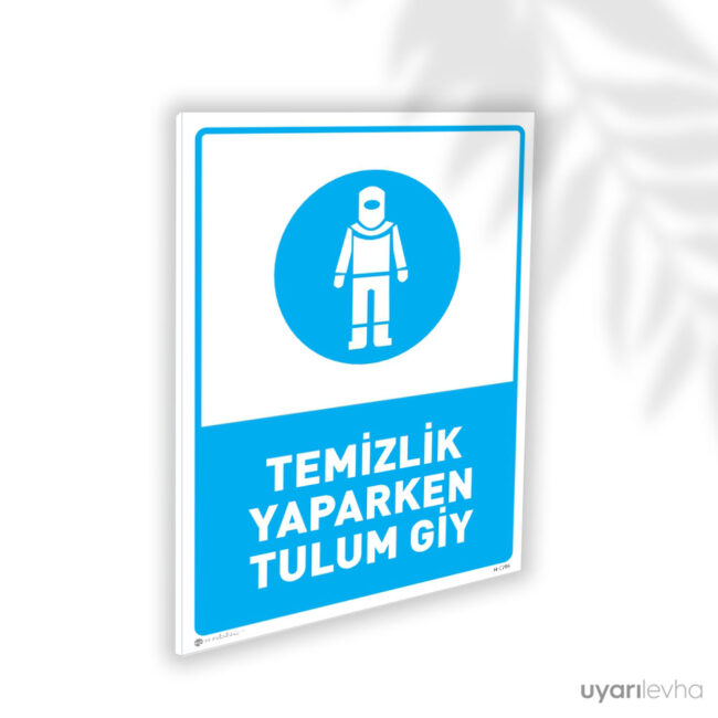 Temizlik Yaparken Tulum Giy