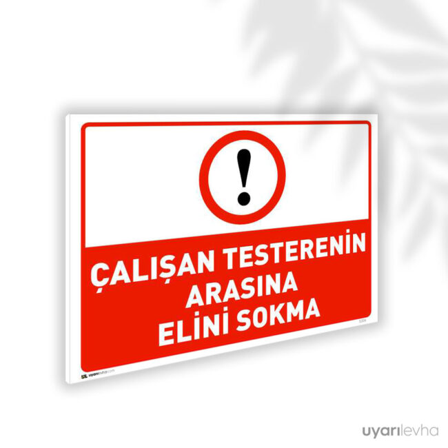 Çalışan Testerenin Arasına Elini Sokma